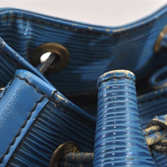 Authentic Louis Vuitton Epi Petit Noe Shoulder Drawstring Bag Blue - Picture 11 of 16